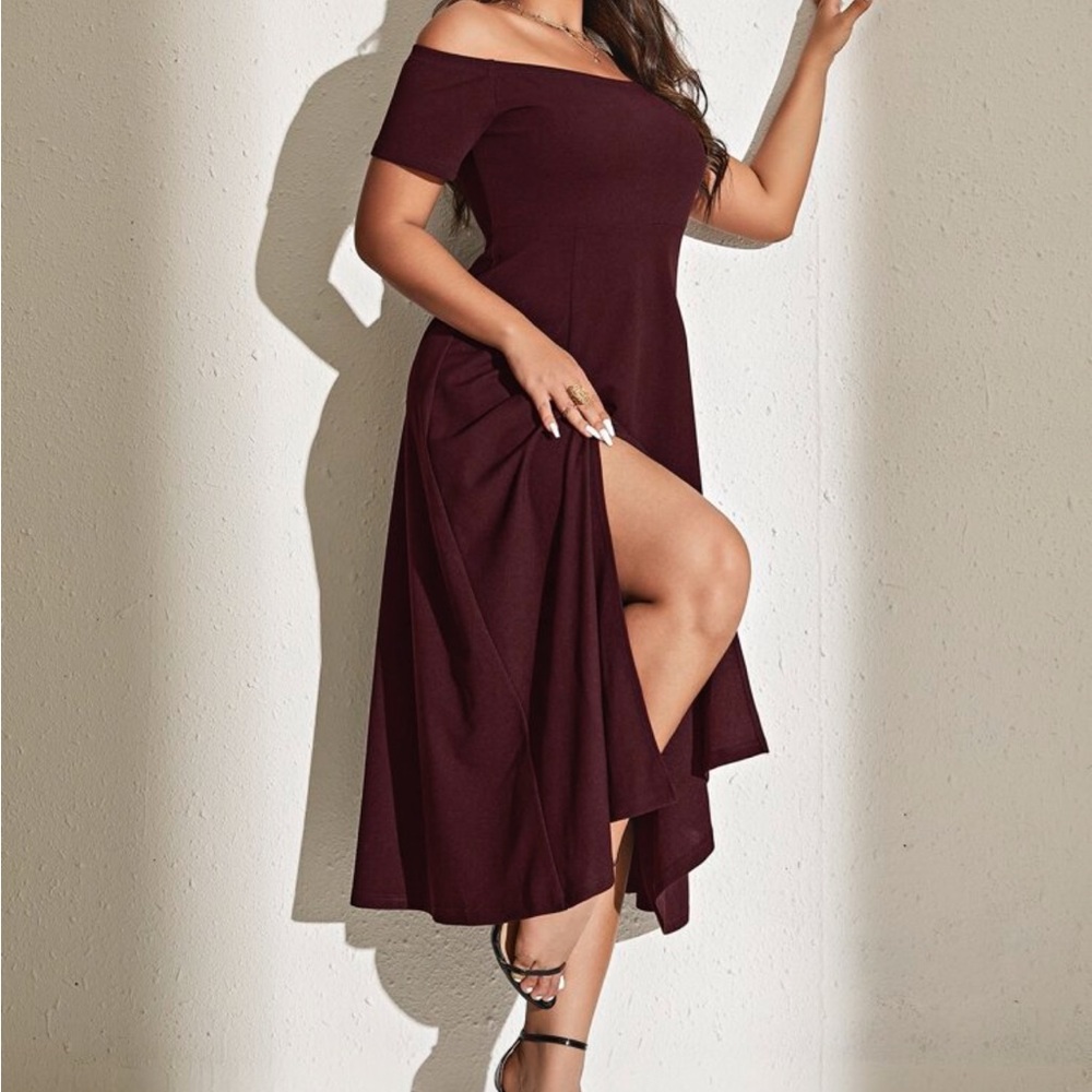 Elegant Burgundy Midi Dress